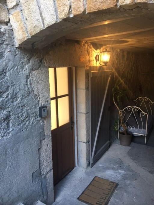 Joli Appartement Les Archers Montpeyroux  ภายนอก รูปภาพ